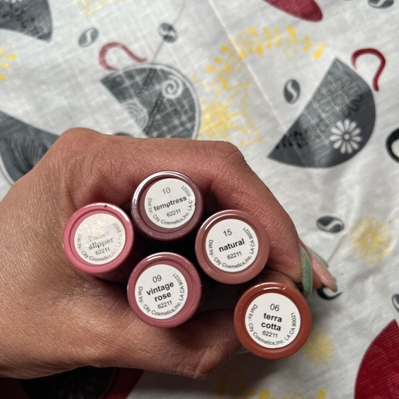 ✨Matte Mousse Lip Colors✨💄 - Picture 3 of 3